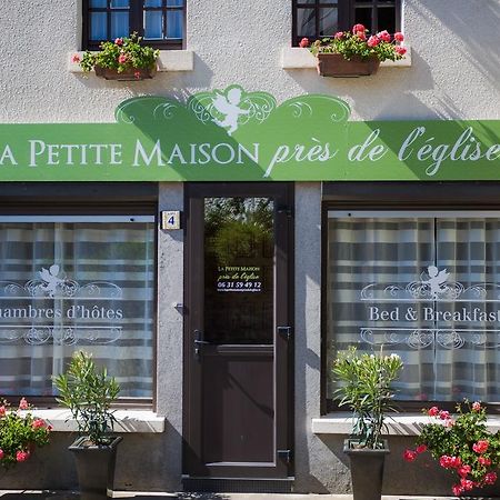 La Petite Maison Pres De L'Eglise Meillac Exterior photo